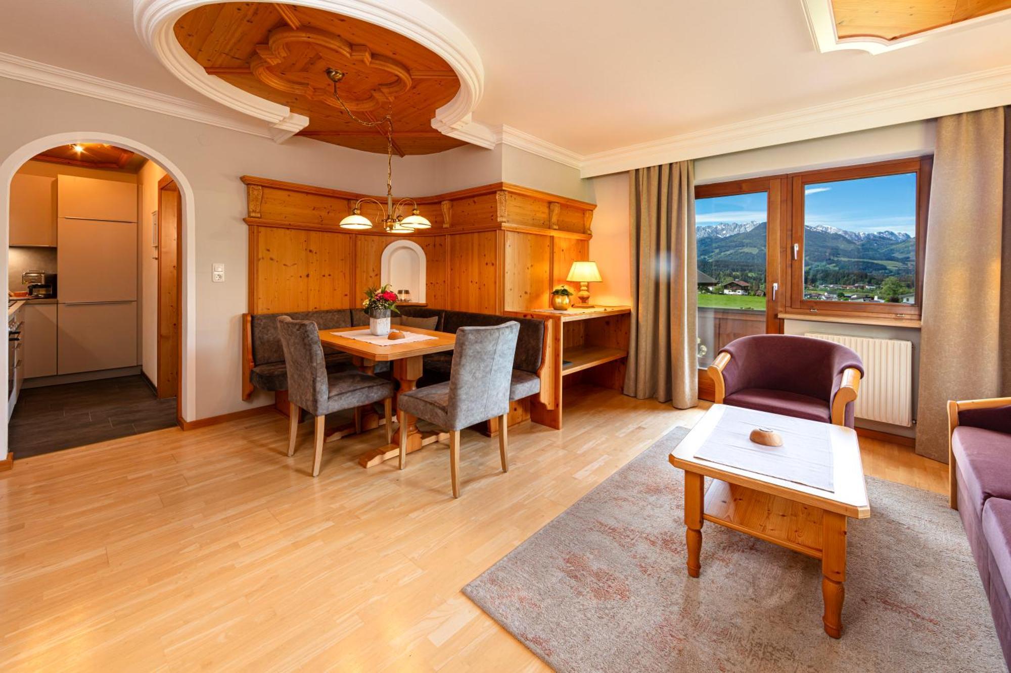 Apartments Tirolerhaus Kössen Zewnętrze zdjęcie